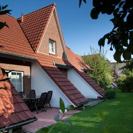 Holiday home Hp Touristik - Seepark Burhave 1